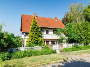 Holiday Home Dahlia by Interhome, Fonyod